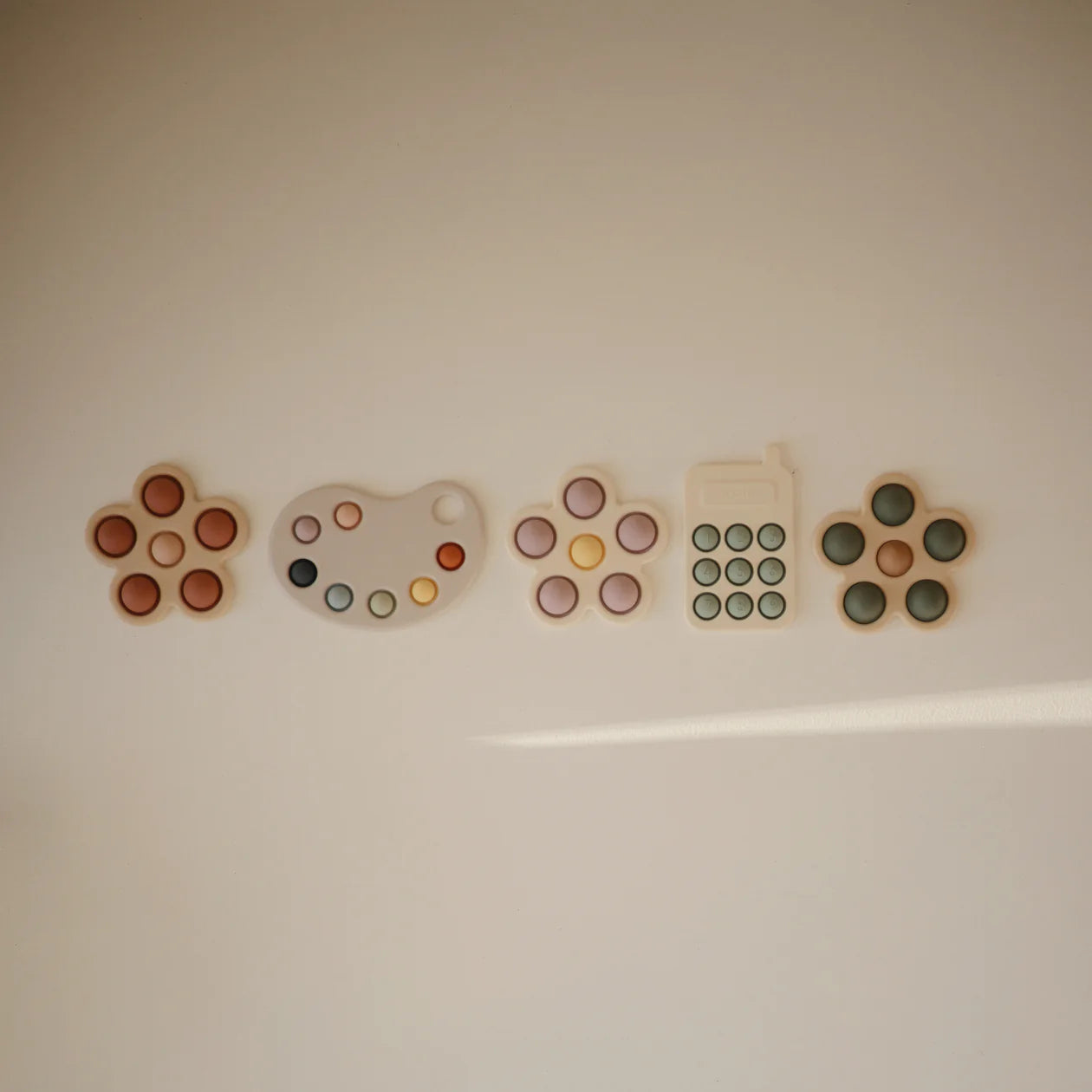 Mushie Palette Press Toy