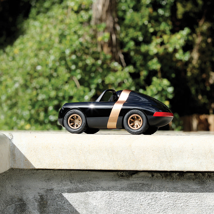Luft Crow Car by Playforever