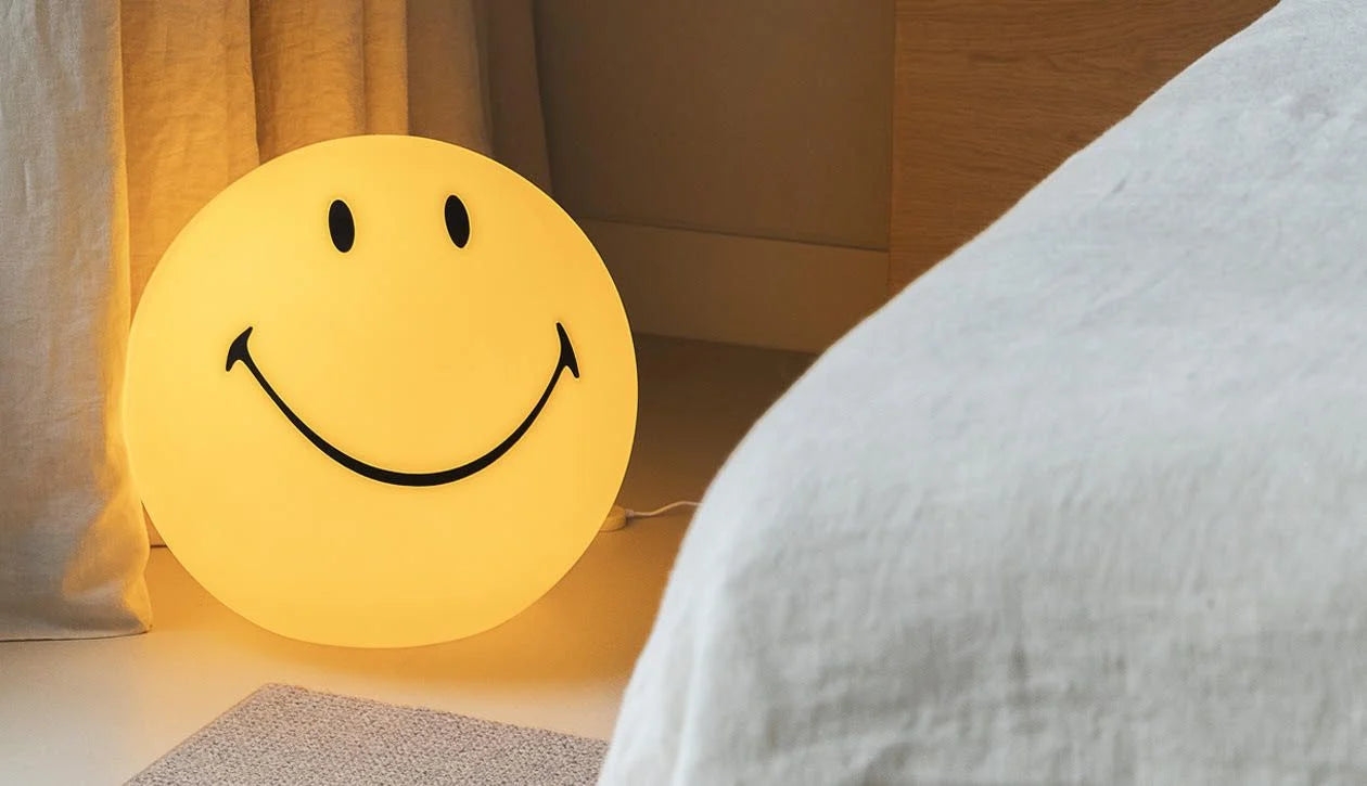 Smiley XL Lamp by Mr Maria